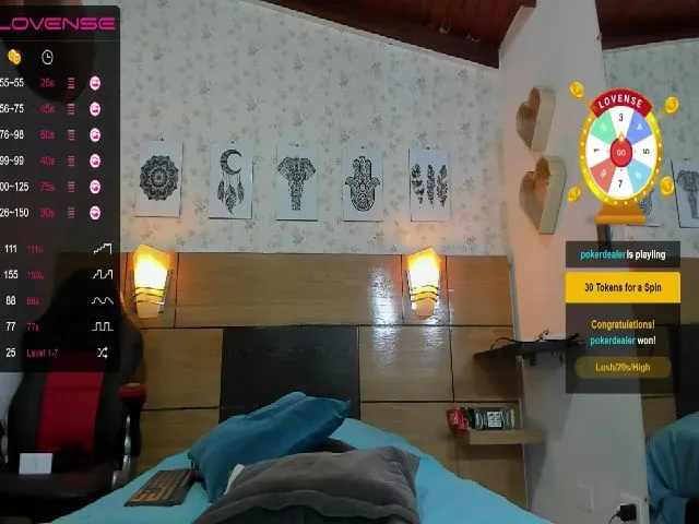 Live sex webcam photo for Kloemss #261488378