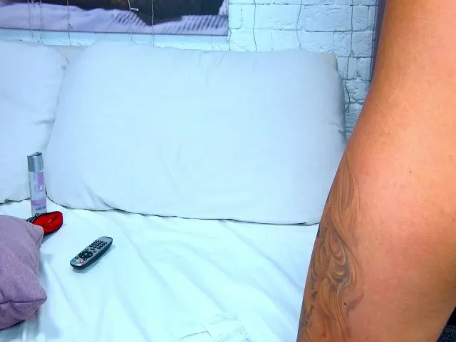Live sex webcam photo for Top_Skinny #252406810