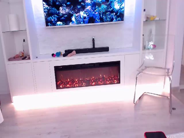 Live sex webcam photo for SexyElisabeth #255234387