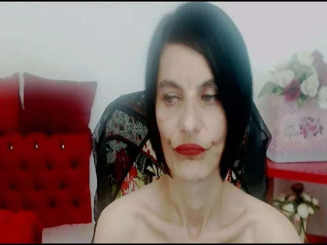 Live sex webcam photo for BestBangMilf #254160484