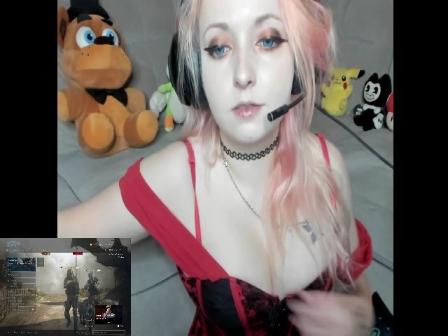 Live sex webcam photo for PrincessBluu #256038852