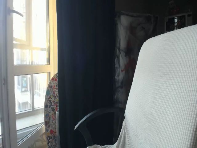 Live sex webcam photo for Angie_Wild #258764244