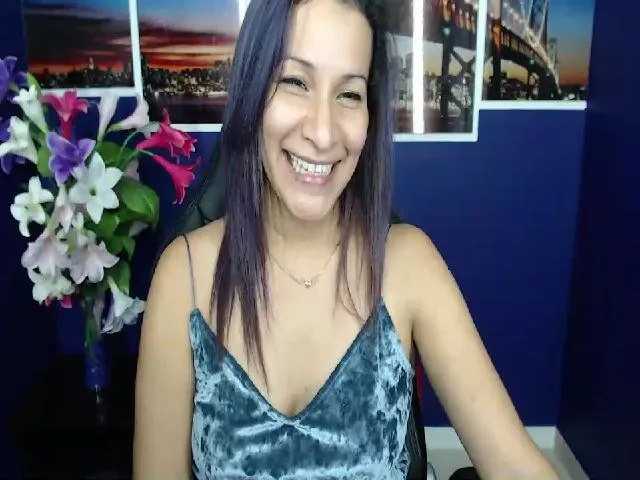 Live sex webcam photo for Infernalsexx #252723879