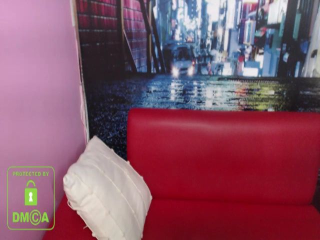 Live sex webcam photo for Jenifer_b #262278426