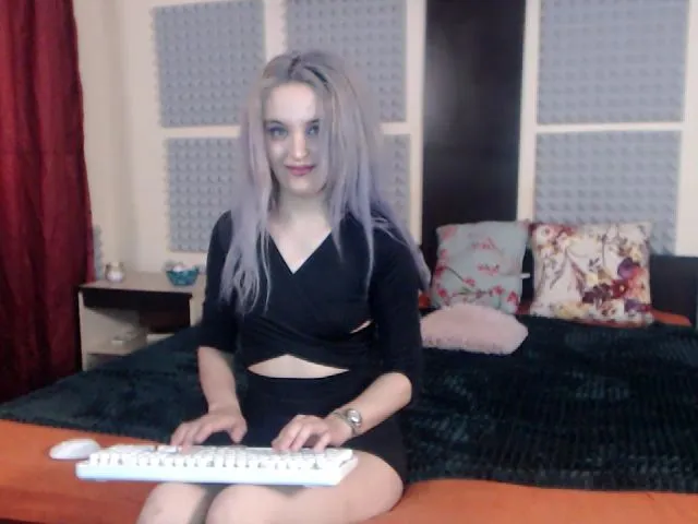 Live sex webcam photo for ArryaPurple #253139460