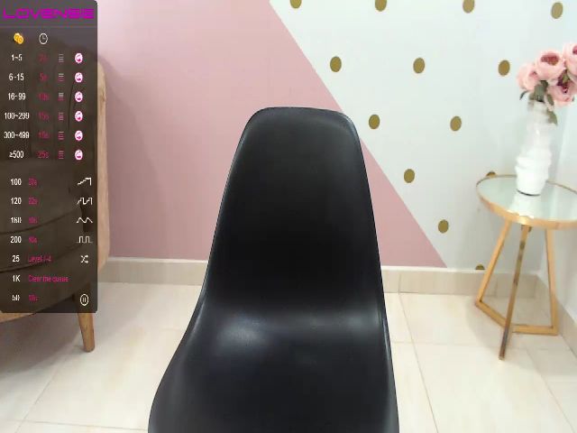 Live sex webcam photo for Gaby_babe #257637833