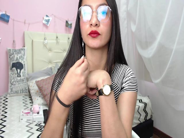 Live sex webcam photo for Pia_Smith_ #253848031