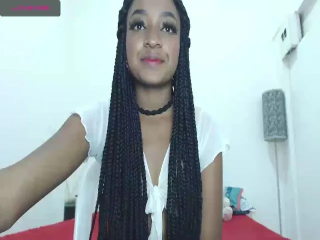 Live sex webcam photo for Danielanaggy #254144247