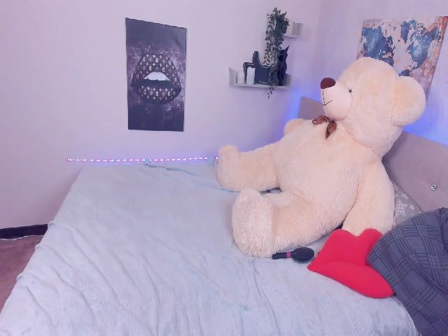 Live sex webcam photo for AnabelAris #264375292