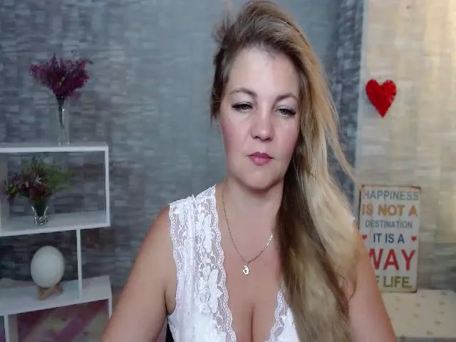 Live sex webcam photo for Next_ToMe #253838149