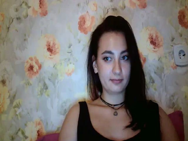 Live sex webcam photo for lolly_hollyy #257738382