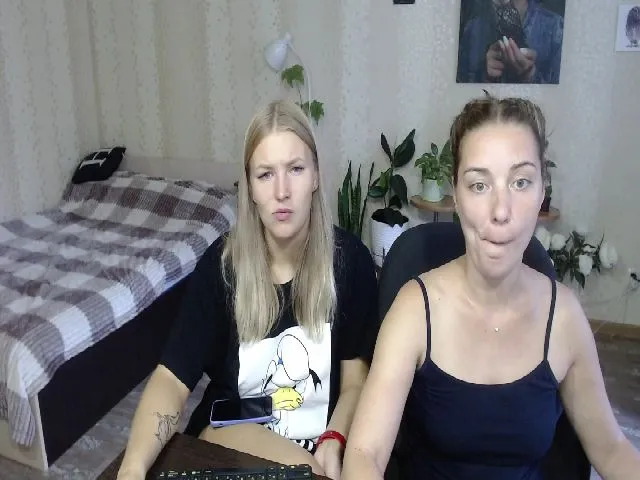 Live sex webcam photo for UrBlack_Kitty #263091414