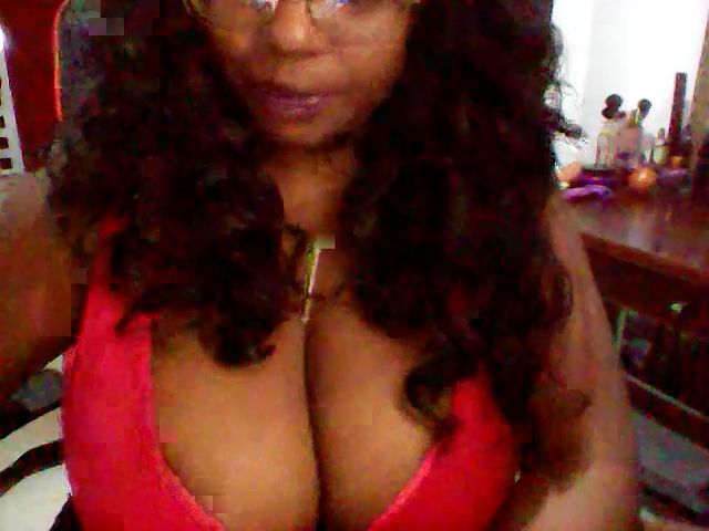 Live sex webcam photo for Angelblackbr #258814859