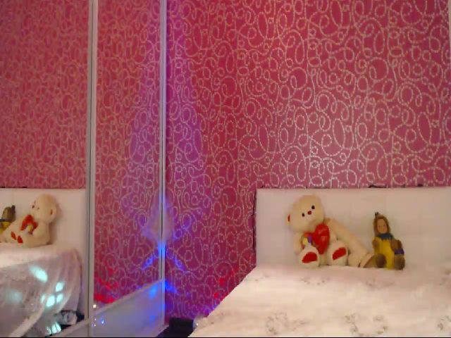 Live sex webcam photo for Neon_Candy #253130574