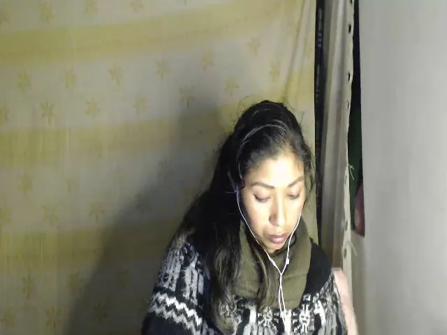 Live sex webcam photo for CHILENITAHOT #256634545