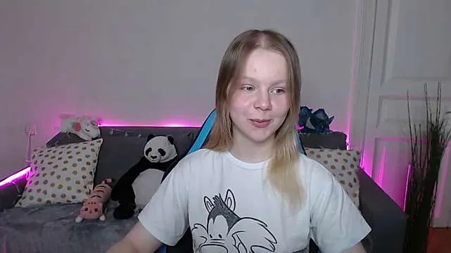 Live sex webcam photo for Holda_bride #242289462