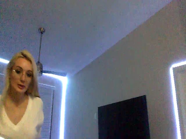 Live sex webcam photo for Sammy_gray #255573249