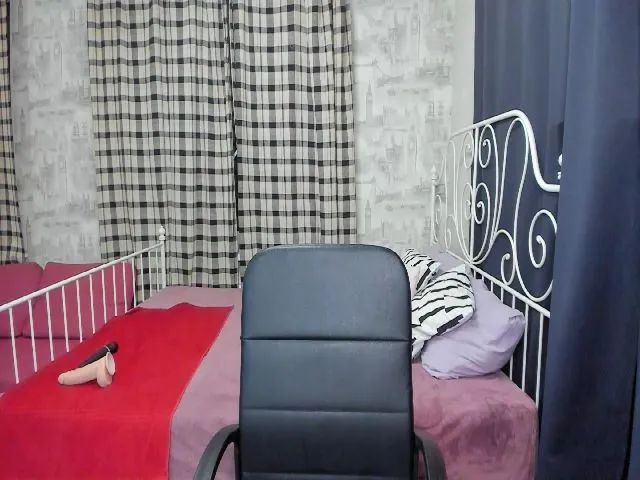 Live sex webcam photo for A11yson #254629052