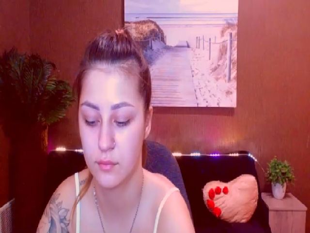 Live sex webcam photo for MsDream_ #255838991