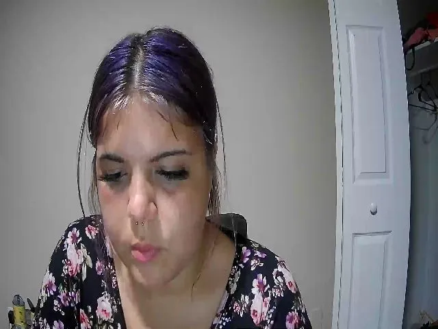 Live sex webcam photo for Lilmisspurp #252453730