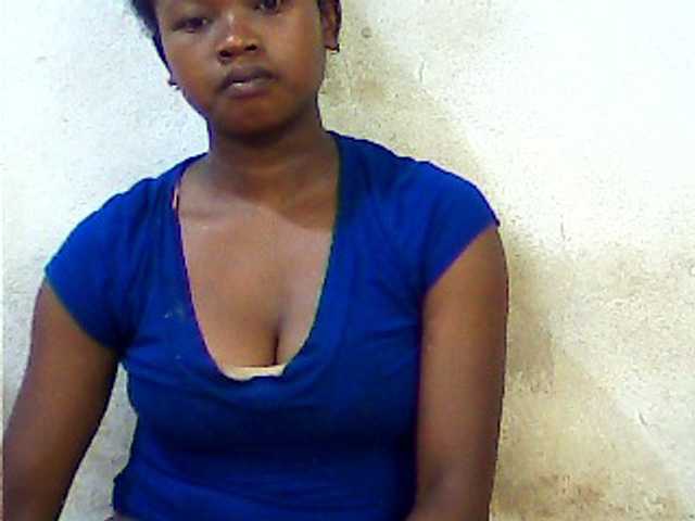 Live sex webcam photo for Adryannah #241912953