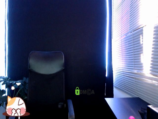 Live sex webcam photo for victoria_lee2 #258644749