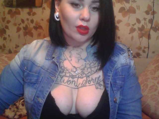 Live sex webcam photo for ElinaCola #241129235