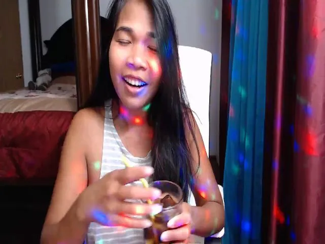 Live sex webcam photo for Littlekai2021 #265450384