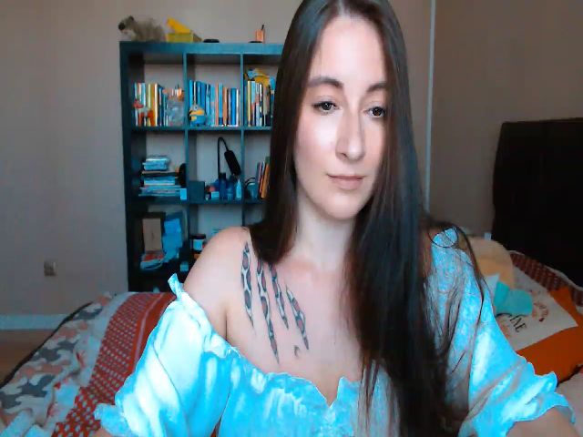 Live sex webcam photo for Laura_Schwarz #254802355