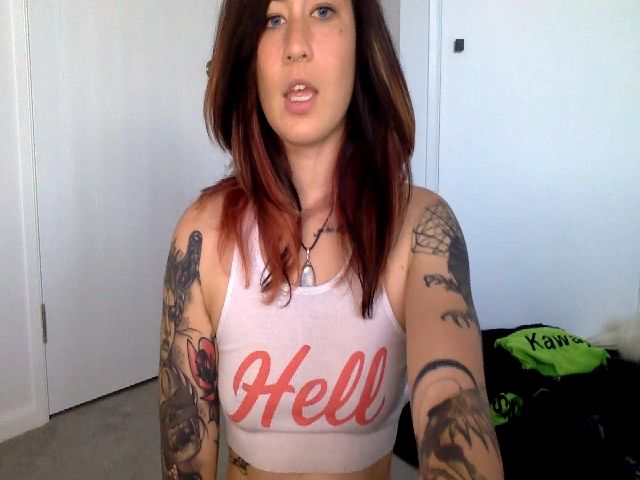 Live sex webcam photo for BillieFox_ #257407328