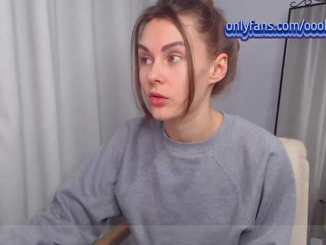 Live sex webcam photo for -JesusWife- #241064649