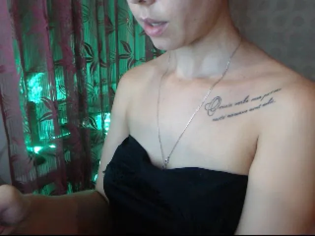 Live sex webcam photo for CloverTesla #255149877