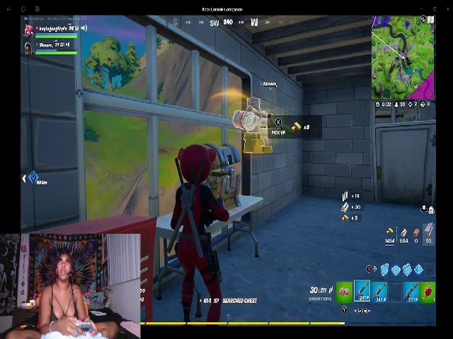 Live sex webcam photo for hennyhoneypot #259898864