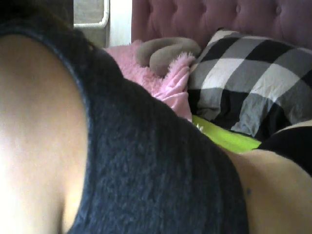 Live sex webcam photo for Jessica1717 #265573435