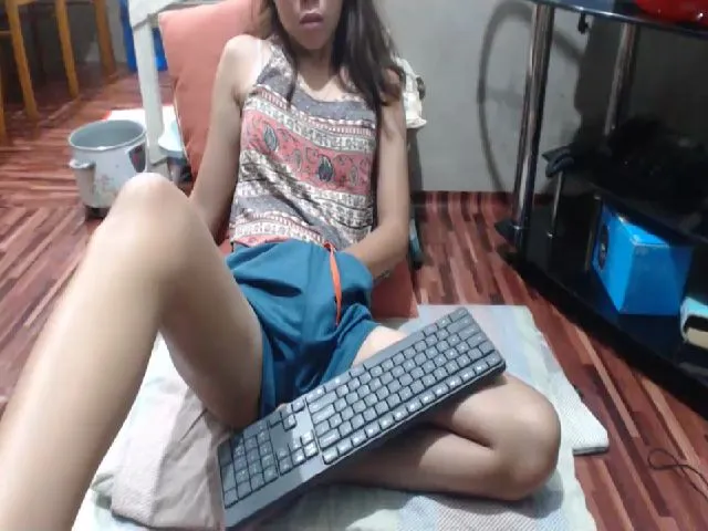 Live sex webcam photo for Beverly_19 #256225313