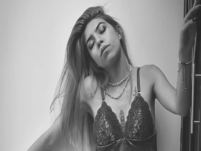 Live sex webcam photo for Sugaar_baby #265144221