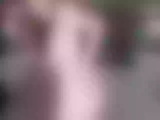Live sex webcam photo for JuicyHelenX #261739206