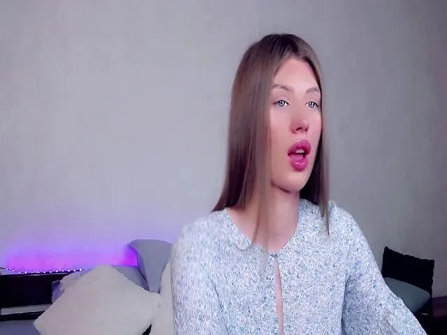 Live sex webcam photo for MalisaRobbyy #258555410