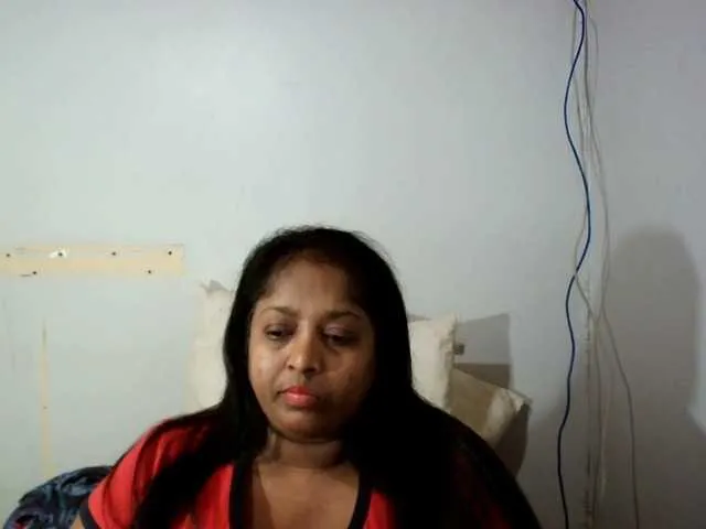 Live sex webcam photo for Indiantasha #287986061