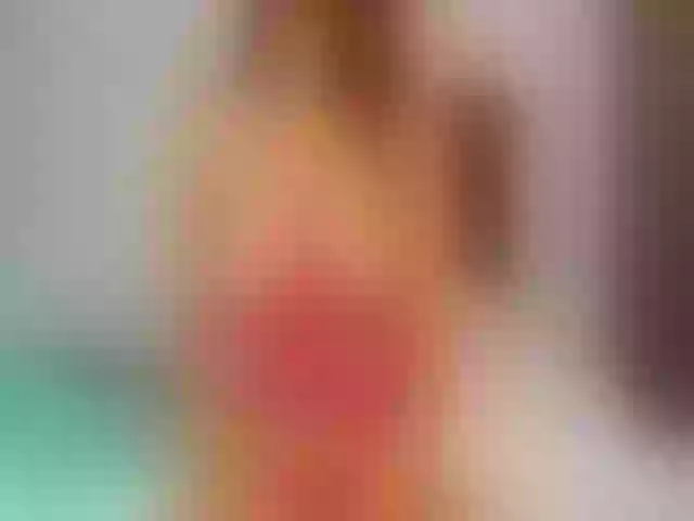 Live sex webcam photo for LittleRed2u #252618179