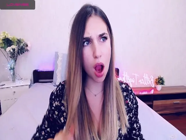 Live sex webcam photo for AnastashaGray #253430052