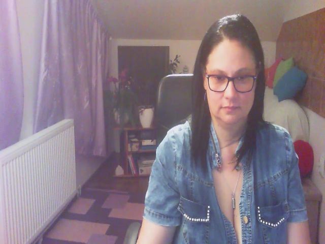 Live sex webcam photo for boosty4you #260285597