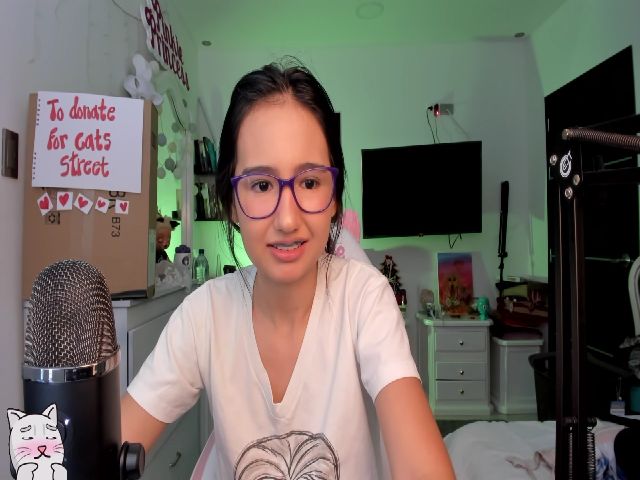 Live sex webcam photo for AnnieJulieth #261263460