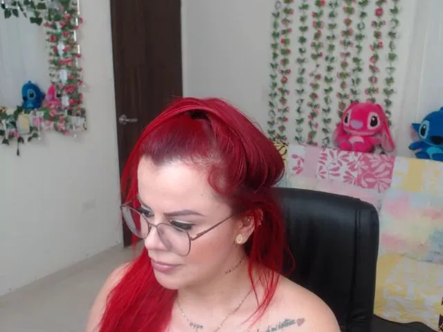 Live sex webcam photo for MILF_karol #254647765