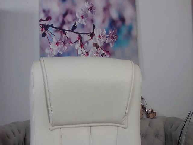 Live sex webcam photo for JanelleBrown_ #255078607