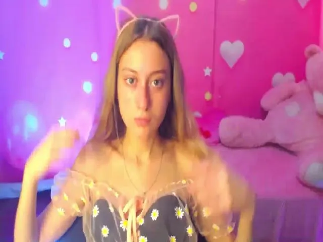 Live sex webcam photo for LinaRum__ #254726414