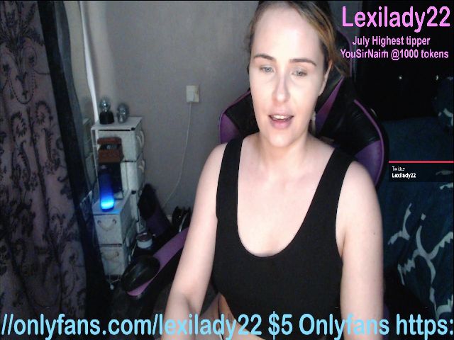 Live sex webcam photo for Lexilady22 #255637682