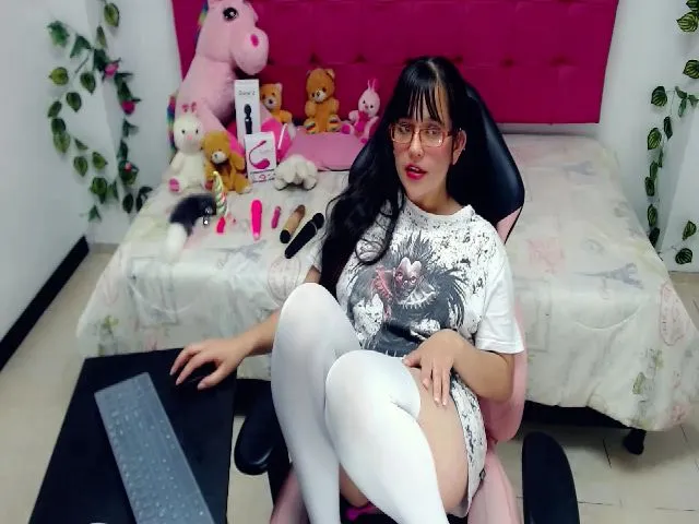 Live sex webcam photo for Pink_queenn #259202630