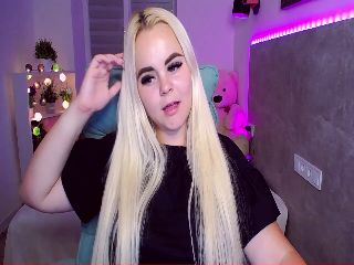 Live sex webcam photo for Jenni__fer #251658839