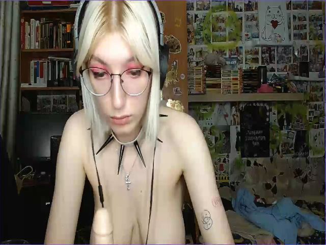 Live sex webcam photo for Dilion_Harper #263183226